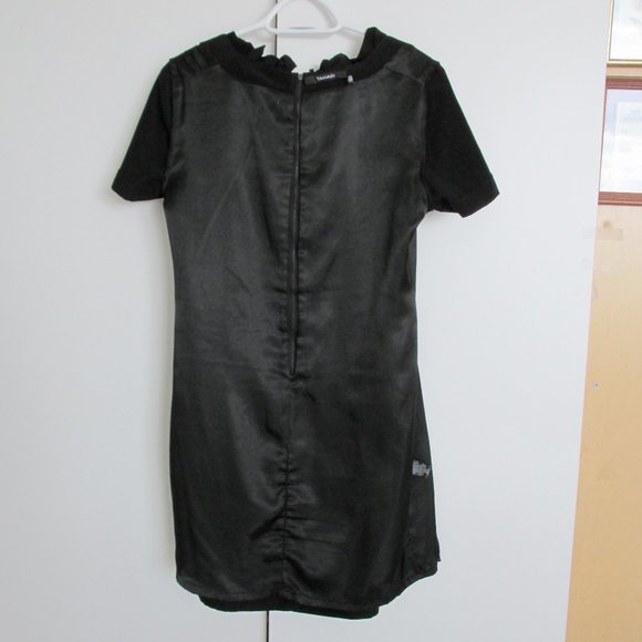 Tahari LBD Ruffled Neck S-Sleeve Sheath Dress - Picture 9 of 9